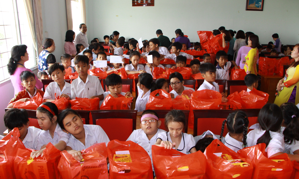 Chương trình Dinh dưỡng cho trẻ em nghèo, khuyết tật giai đoạn 2022 - 2027