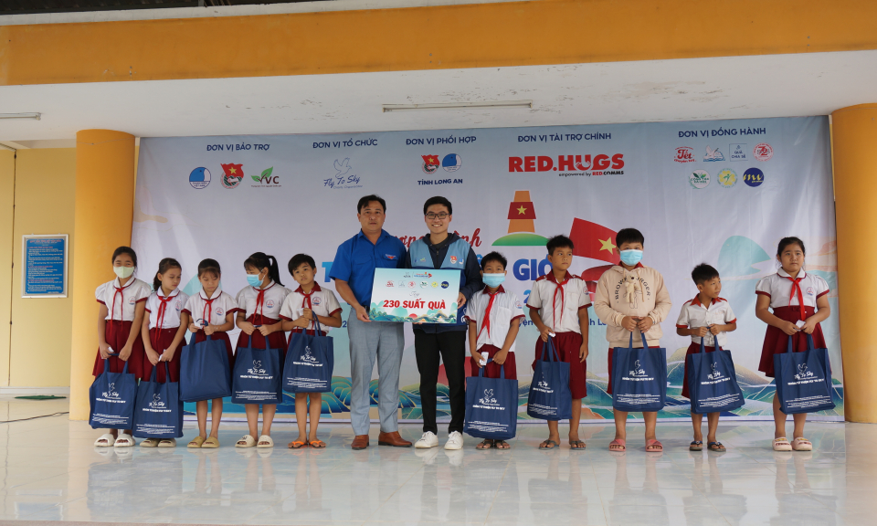 Chương trình “Tháng Ba biên giới” năm 2023 tại xã Bình Hòa Tây
