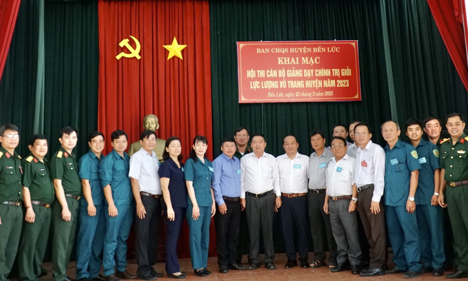 Bến Lức: Khai mạc Hội thi cán bộ giảng dạy chính trị giỏi lực lượng vũ trang 