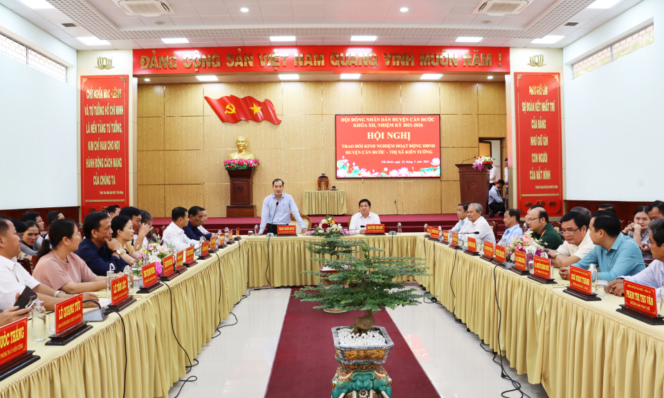 HĐND thị xã Kiến Tường trao đổi kinh nghiệm tại Cần Đước