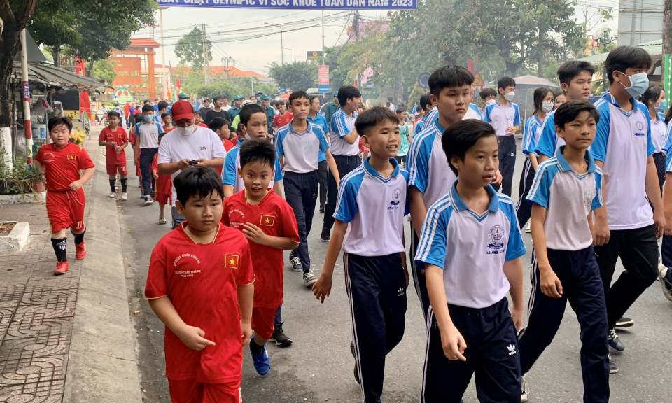 Châu Thành phát động Ngày chạy Olympic vì sức khỏe toàn dân năm 2023  