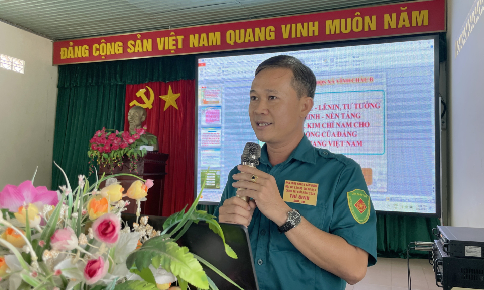 Tân Hưng: Hội thi cán bộ giảng dạy chính trị giỏi trong LLVT huyện năm 2023