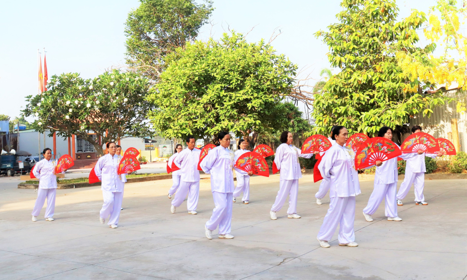 Cần Đước phát huy thể dục dưỡng sinh tại Long Trạch