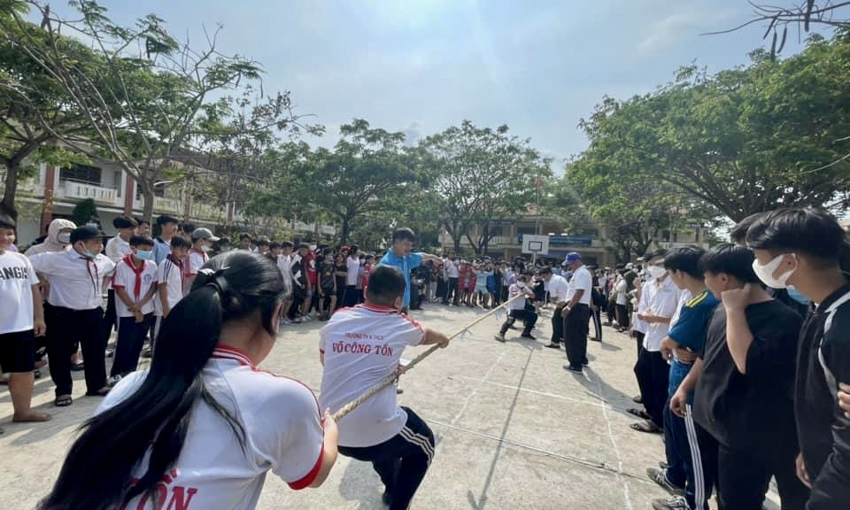 Bến Lức sôi nổi tinh thần thể thao chào mừng Kỷ niệm Ngày thành lập Đoàn 