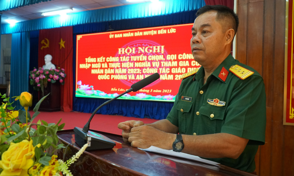 Bến Lức tổng kết công tác tuyển quân năm 2023 giáo dục quốc phòng - an ninh 