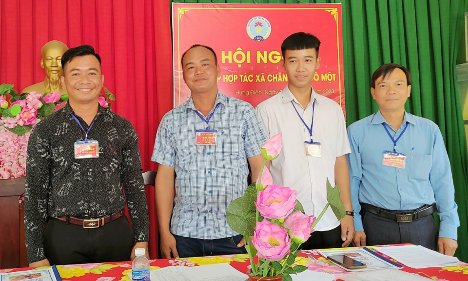 Tân Hưng thành lập Hợp tác xã chăn nuôi Gò Một
