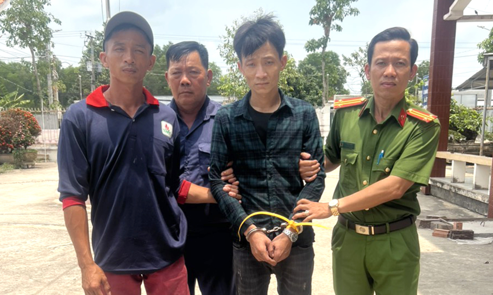 Tân Thạnh bắt nhanh đối tượng “Trộm cắp tài sản”