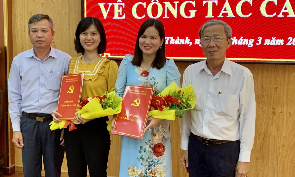 Huyện ủy Châu Thành công bố quyết định về công tác cán bộ