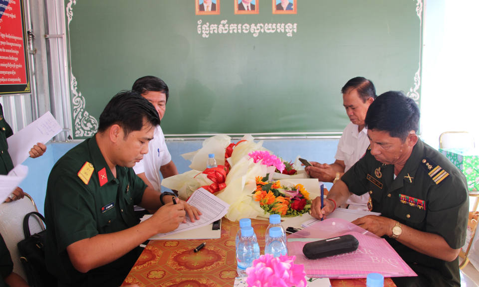 Thủ Thừa: Chúc Tết cổ truyền Chol Ch’năm Th’mây Chi khu Quân sự Svay Anto