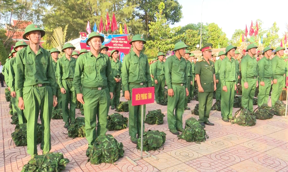 Tân Trụ tổng kết công tác tuyển chọn và gọi công dân nhập ngũ năm 2023