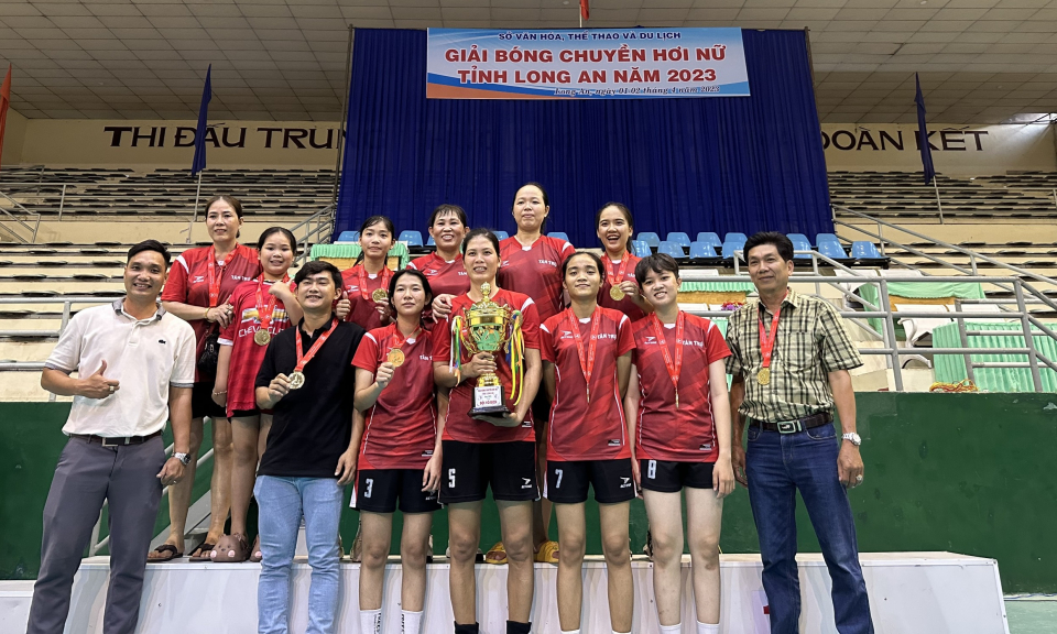 Tân Trụ vô địch Giải Bóng chuyền hơi nữ tỉnh Long An