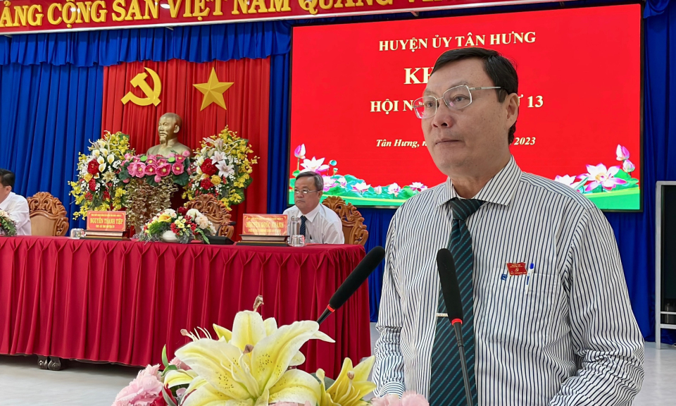 Huyện ủy Tân Hưng  khóa VI hội nghị lần thứ 13