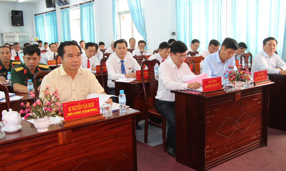  Hội nghị Huyện ủy Thủ Thừa lần thứ 12