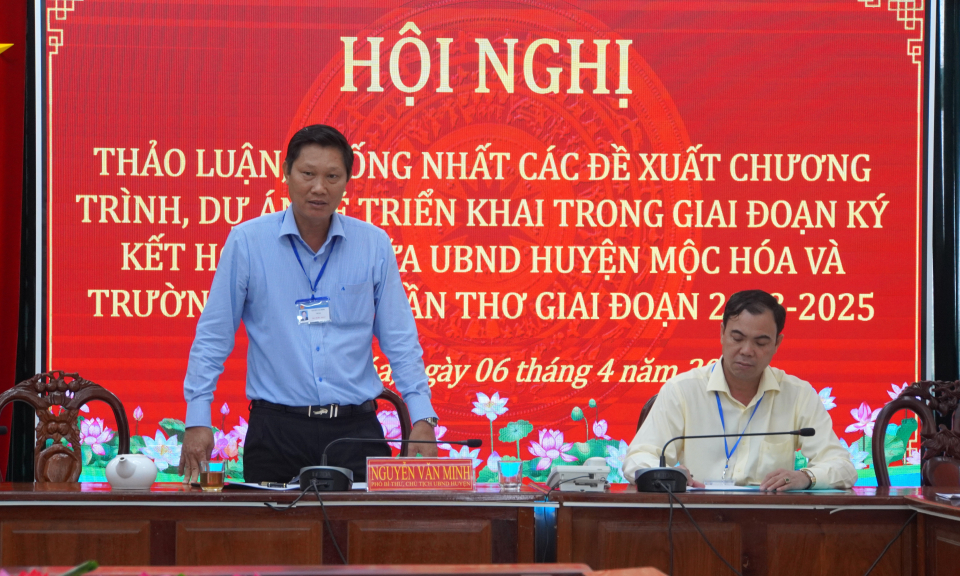 UBND huyện Mộc Hóa hợp tác với trường Đại học Cần Thơ