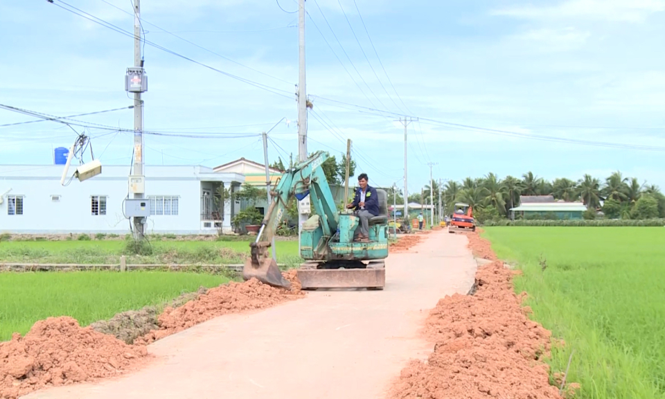 Xây dựng giao thông nông thôn để kết nối nông thôn - đô thị và kết nối vùng