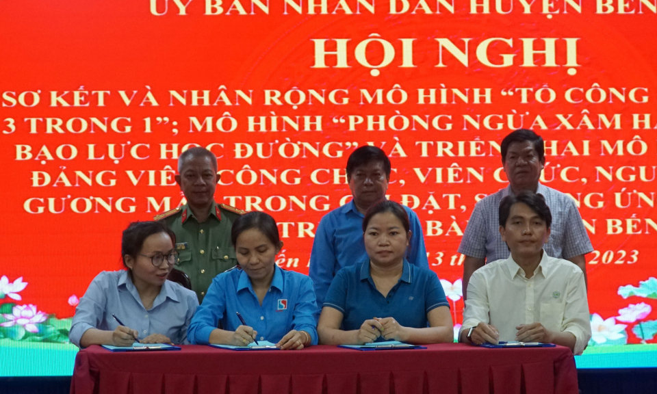 Bến Lức sơ kết các mô hình Tổ Công nhân tự quản và ngăn ngừa xâm hại tình dục, bạo lực học đường