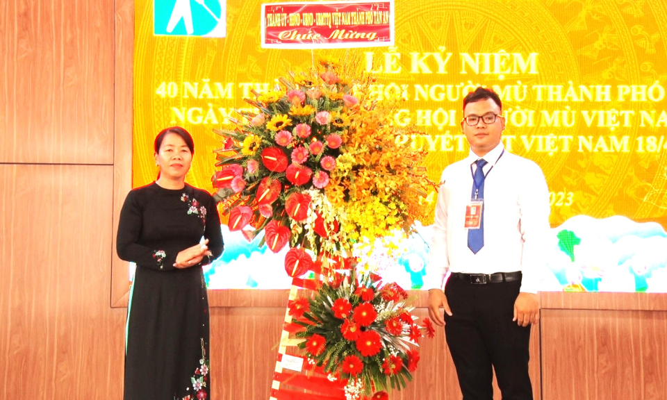 Thành phố Tân An tổ chức Lễ kỷ niệm 40 năm thành lập Hội Người mù 