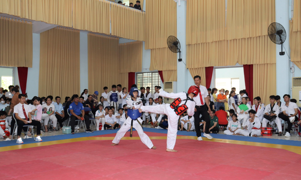 Cần Đước sôi nổi Giải Taekwondo mở rộng cúp VTO lần thứ XII