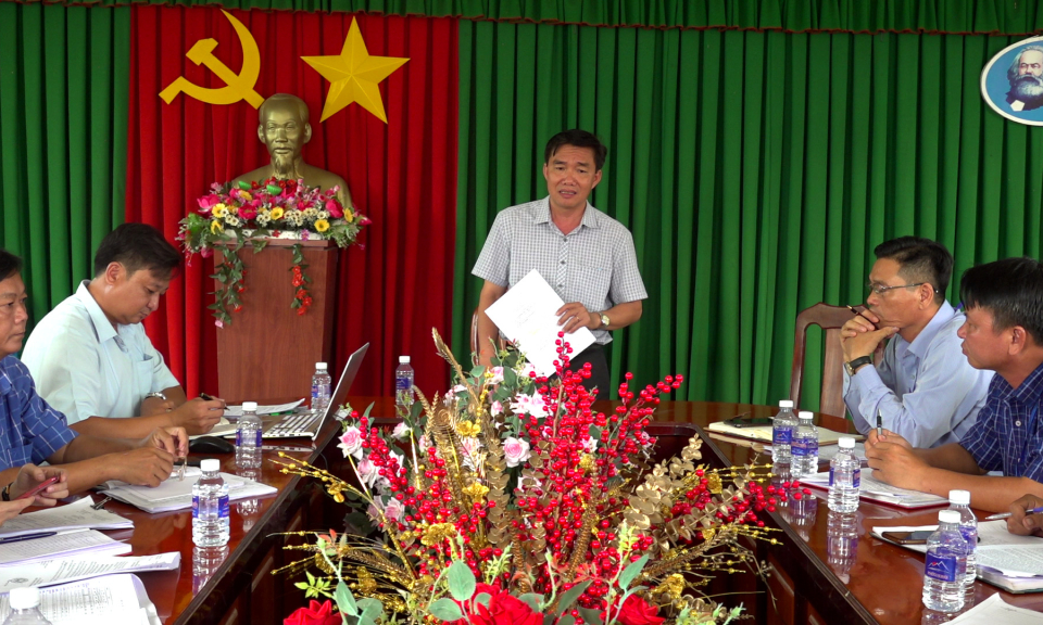 Chủ tịch UBND huyện Tân Hưng làm việc với xã Hưng Hà về phát triển kinh tế - xã hội quý I năm 2023