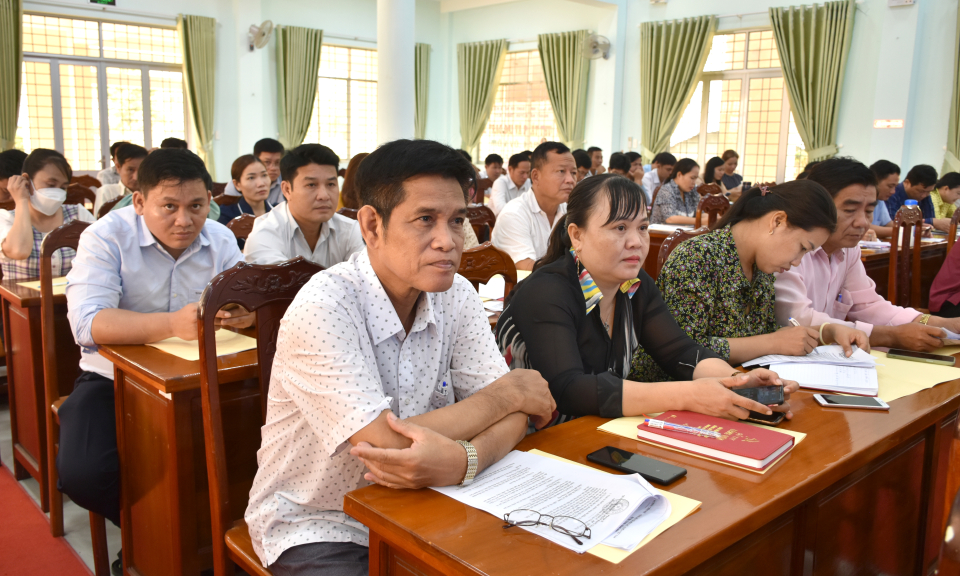 Tân Thạnh tập huấn chương trình OCOP; xây dựng mã vùng cây trồng