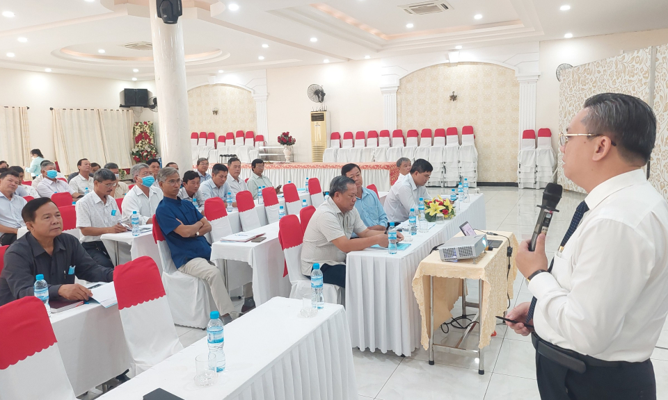 Khai giảng lớp bồi dưỡng cho Hội đồng quản trị, Giám đốc các Hợp tác xã