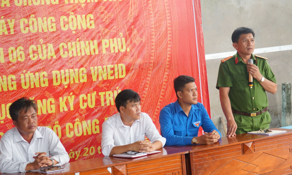  Bến Lức: Diễn đàn Công an xã lắng nghe ý kiến Nhân dân