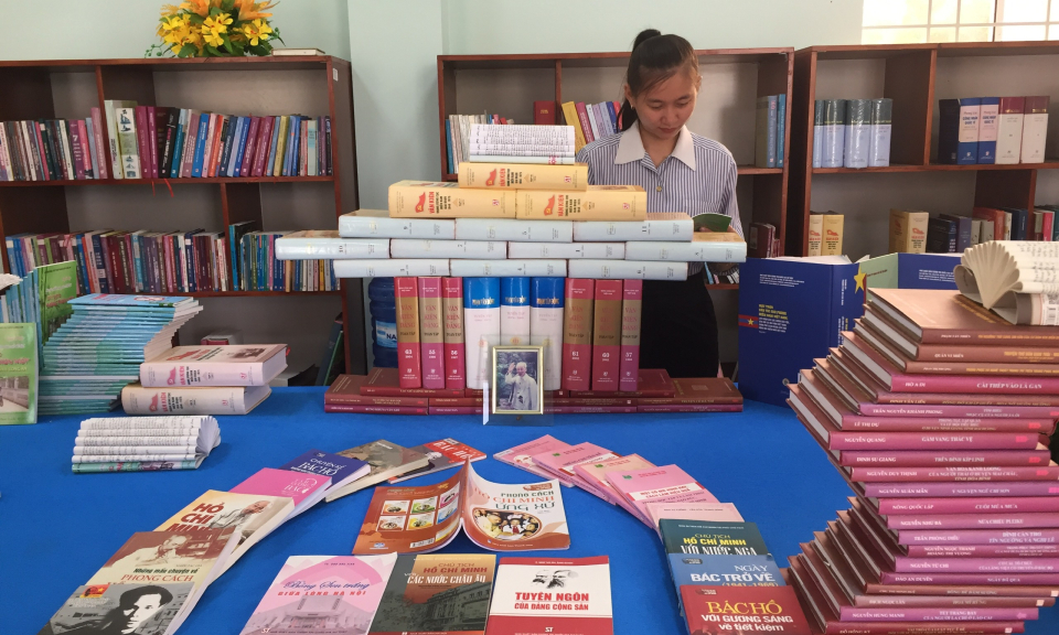 Tân Thạnh hưởng ứng Ngày Sách và Văn hóa đọc Việt Nam 