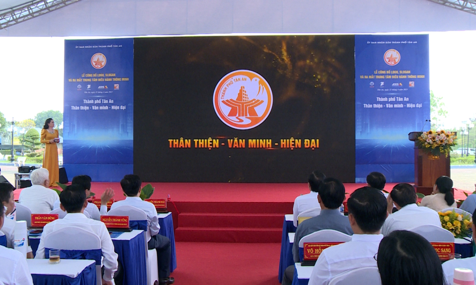 Thành phố Tân An công bố Logo, slogan, ra mắt Trung tâm Điều hành thông minh
