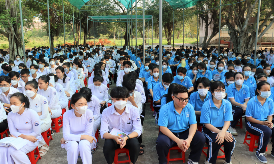 Cần Đước hướng nghiệp tuyển sinh quân sự tại các trường THPT trên địa bàn huyện