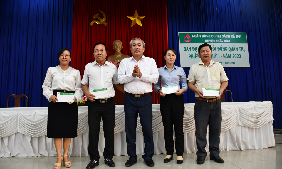 Ngân hàng Chính sách xã hội huyện Đức Hòa sơ kết quý 1/2023