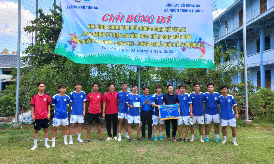 Thành phố Tân An tổ chức giải bóng đá thanh niên