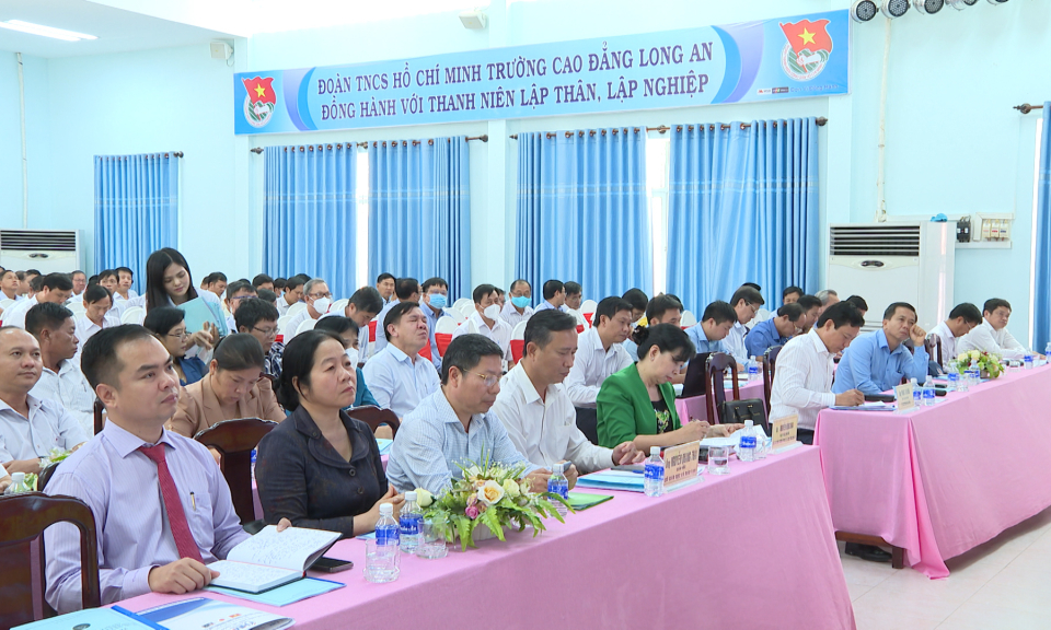 Hội nghị hướng nghiệp và phân luồng học sinh trong giáo dục phổ thông 