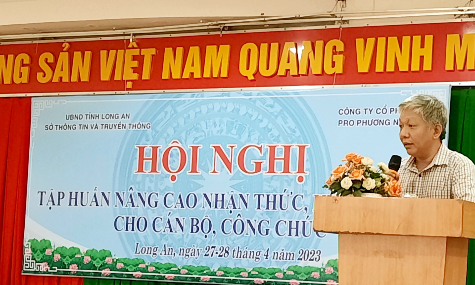 Sở Thông tin và Truyền thông tập huấn chuyển đổi số cho cán bộ lãnh đạo cấp phòng tỉnh Long An