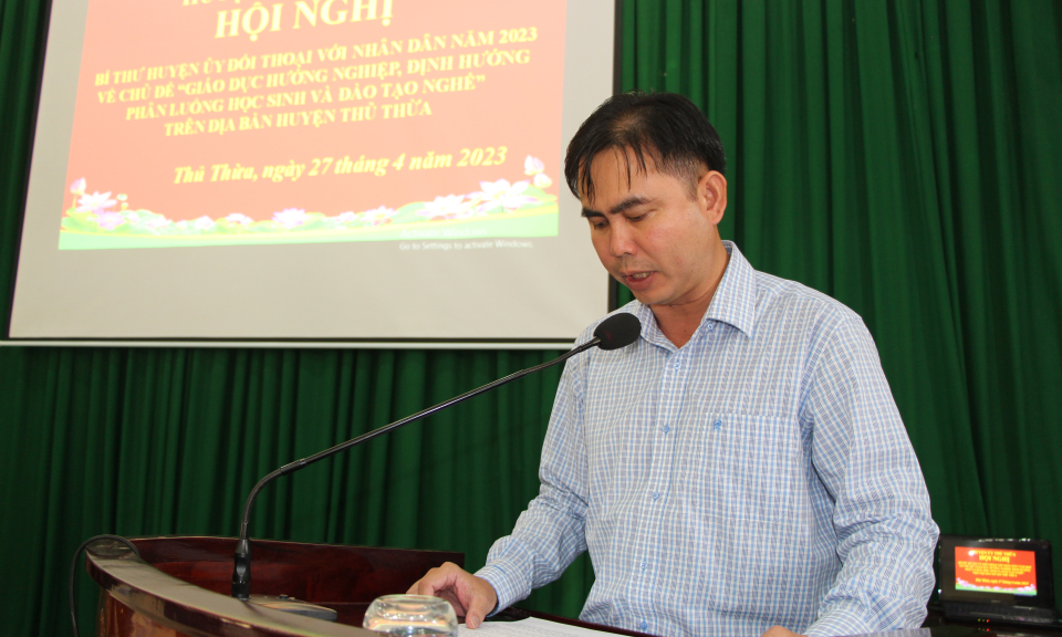 Bí thư Huyện ủy Thủ Thừa đối thoại với Nhân dân về giáo dục hướng nghiệp, phân luồng học sinh và đào tạo nghề