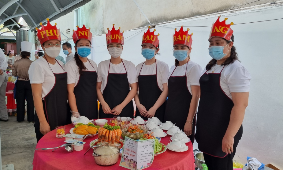 Trung tâm Y tế thành phố Tân An tổ chức Hội thi nấu ăn