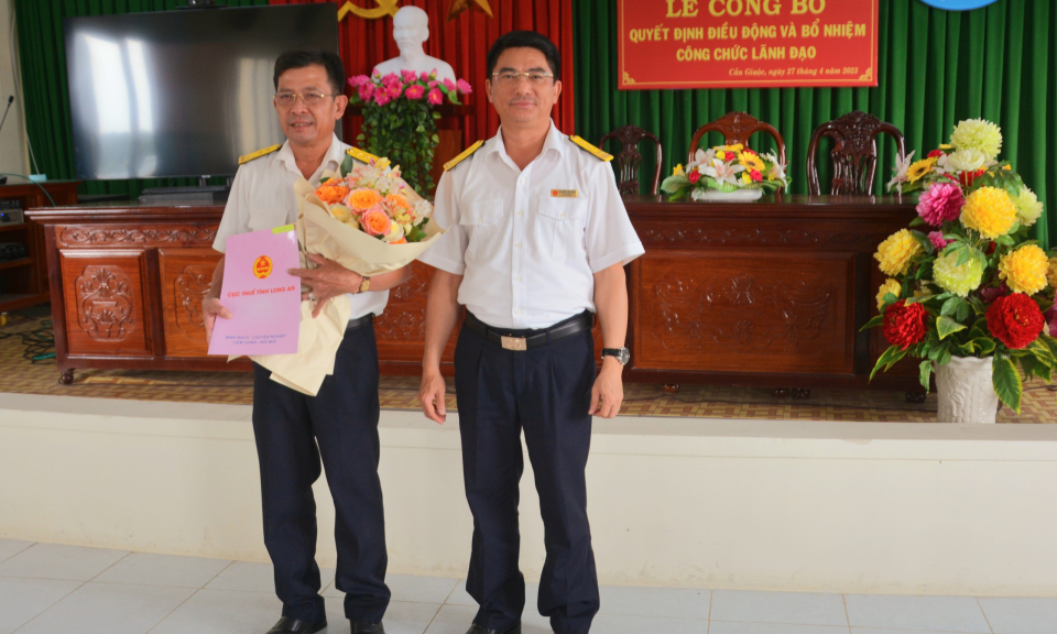 Ông Phạm Tấn Bình giữ chức vụ Chi cục trưởng Chi cục Thuế khu vực Cần Giuộc - Cần Đước