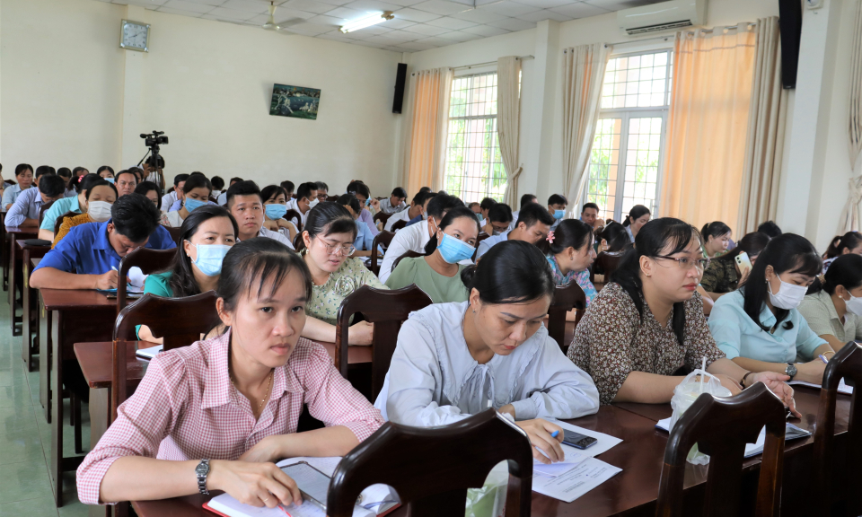 Cần Đước tập huấn nghiệp vụ xây dựng đời sống văn hóa năm 2023