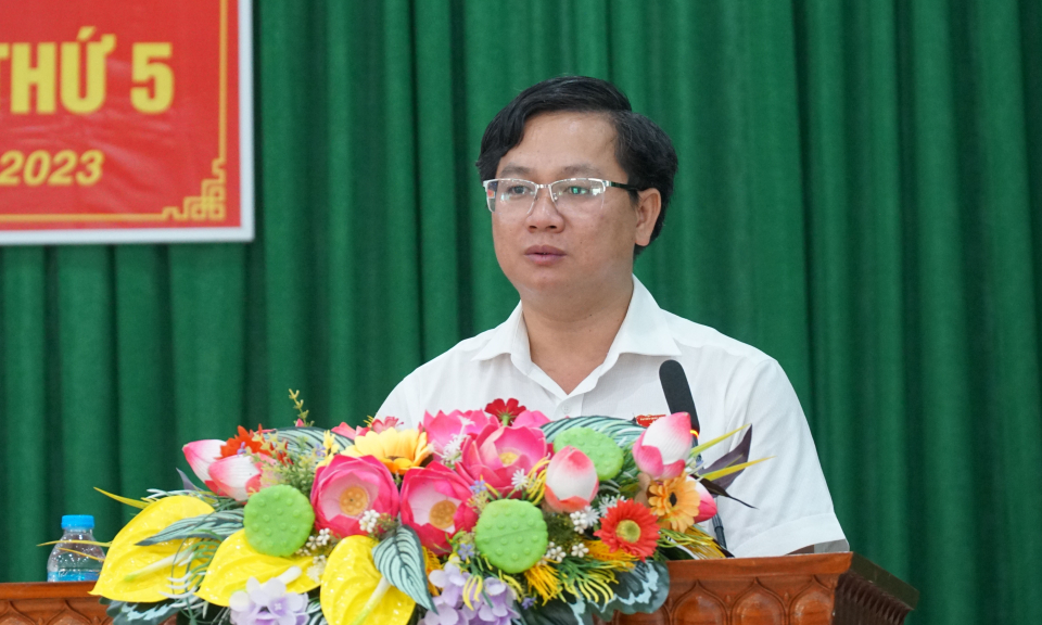 Đại biểu Quốc hội tỉnh tiếp xúc cử tri huyện Bến Lức