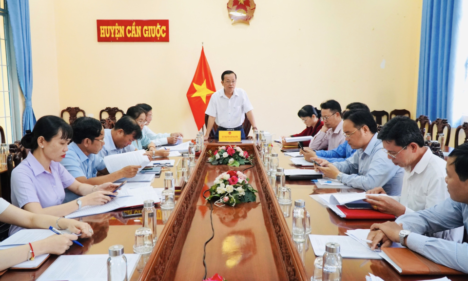HĐND huyện Cần Giuộc giám sát chuyên đề thực hiện chính sách, pháp luật về BHYT