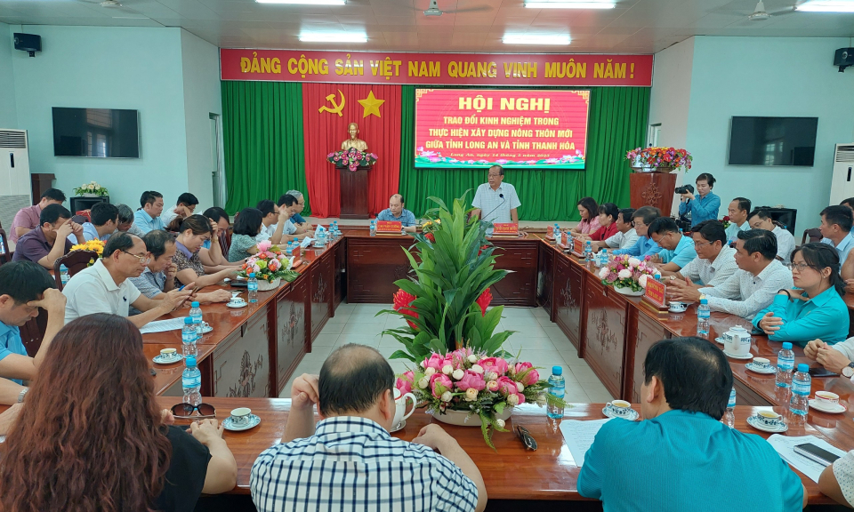 Huyện Thanh Hóa tham quan, học tập kinh nghiệm xây dựng nông thôn mới tại huyện Tân Trụ
