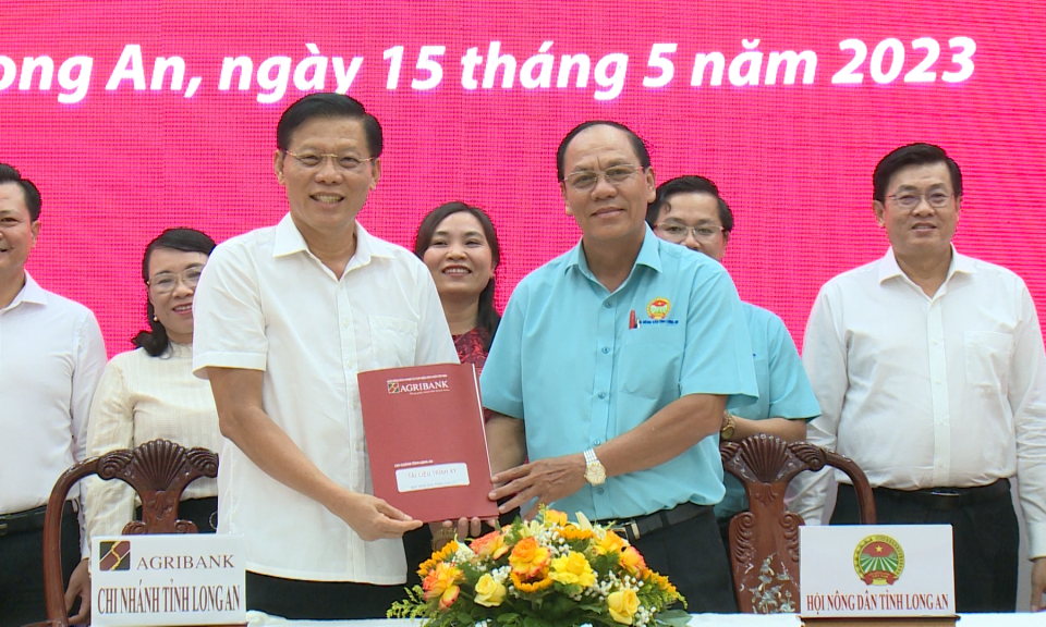 Tổng kết 5 năm thực hiện thỏa thuận liên ngành giữa Hội Nông dân tỉnh và AGRIBANK Long An