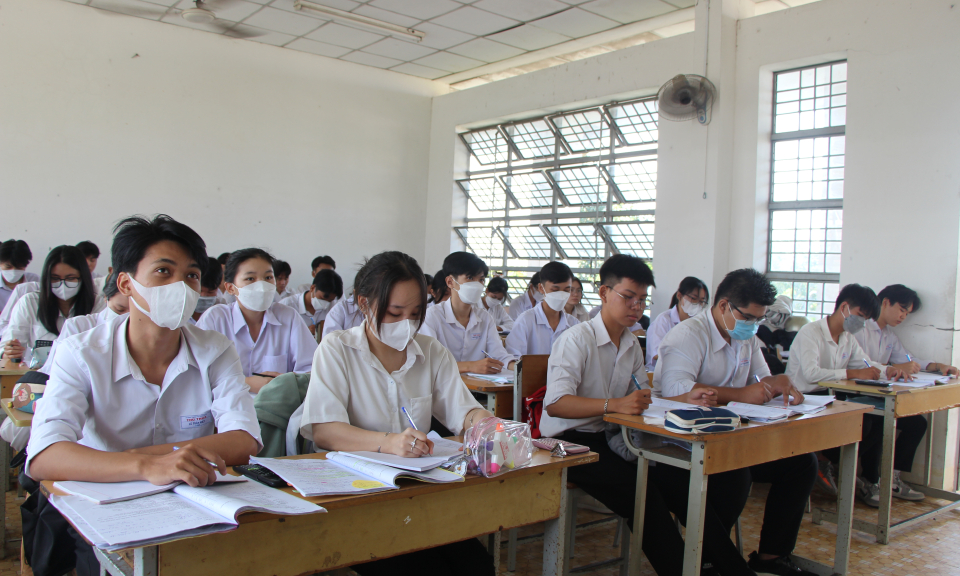 Trường THPT Thủ Thừa tập trung cho công tác ôn thi tốt nghiệp THPT Quốc gia