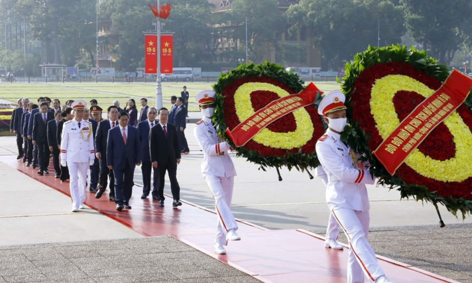 Lãnh đạo Đảng và Nhà nước vào Lăng viếng Chủ tịch Hồ Chí Minh