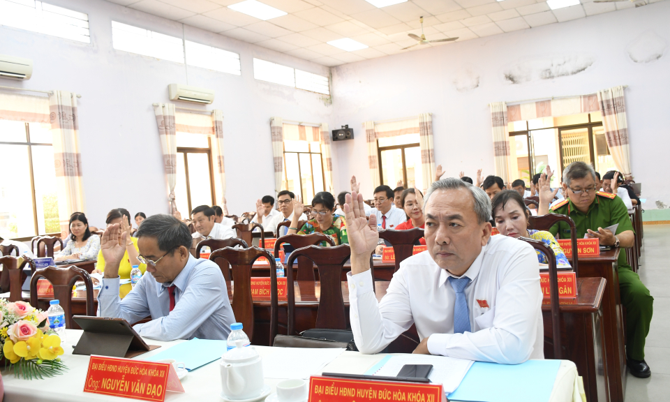 Đức Hòa tổ chức kỳ họp thứ 10 HĐND huyện, kỳ họp chuyên đề