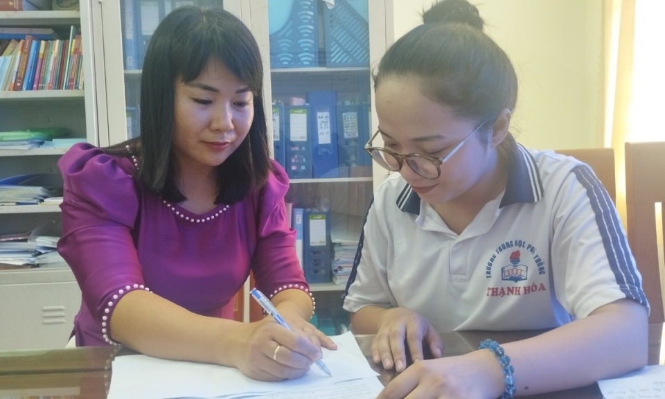 Cô Cao Thị Hồng Vân - Nhà giáo tiêu biểu trong học tập và làm theo gương Bác
