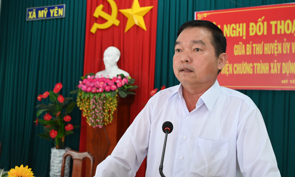  Bí thư Huyện ủy Bến Lức đối thoại với Nhân dân về xây dựng nông thôn mới nâng cao