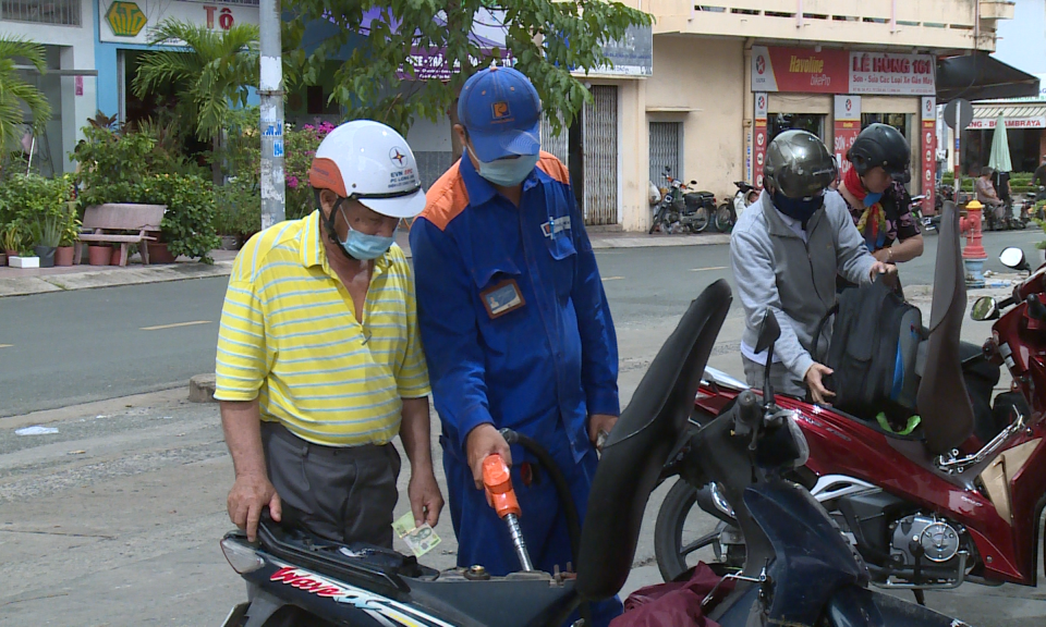 Từ 15h ngày 22/5/2023, giá xăng tăng gần 500 đồng/lít