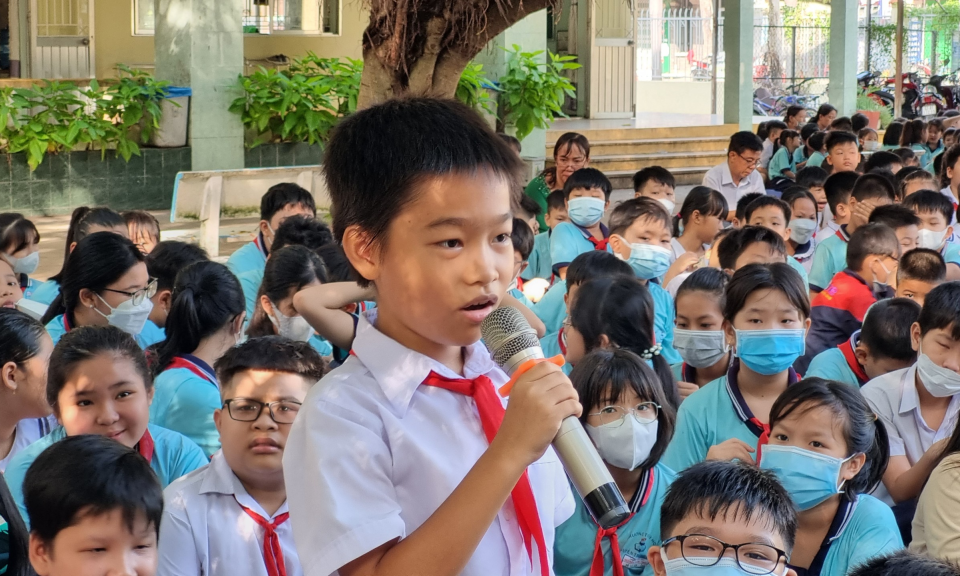 Thành phố Tân An phát động toàn dân tập luyện môn bơi, phòng chống đuối nước trẻ em tại Phường 3
