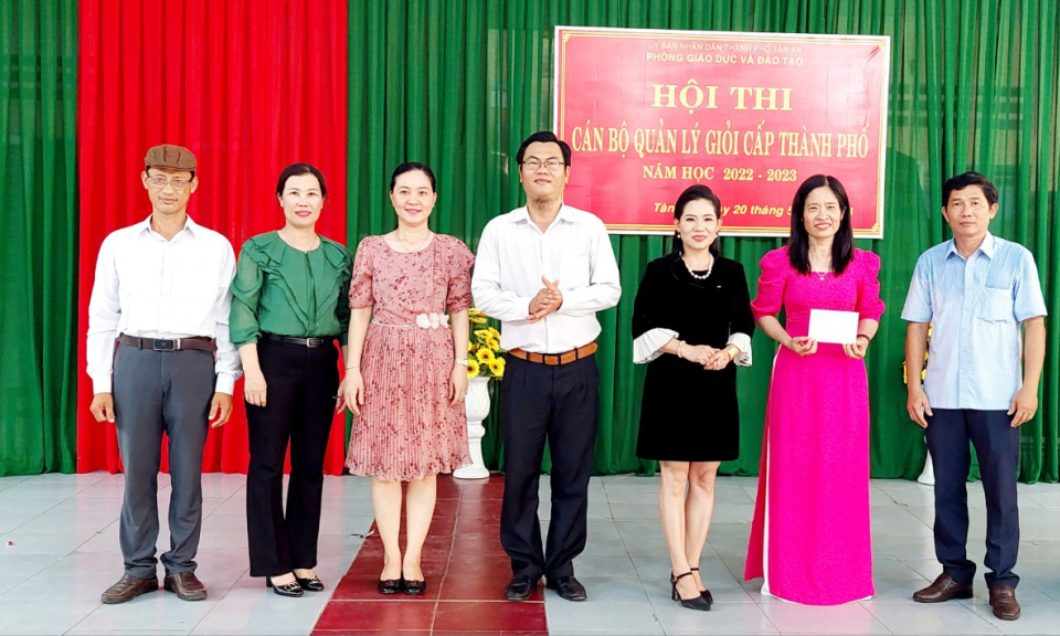 Thành phố Tân An tổ chức hội thi cán bộ quản lý giỏi ngành giáo dục