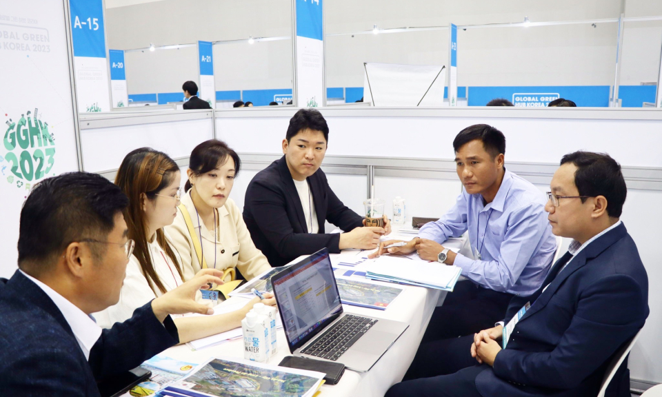 Long An tham dự Diễn đàn Tầm nhìn xanh toàn cầu năm 2023